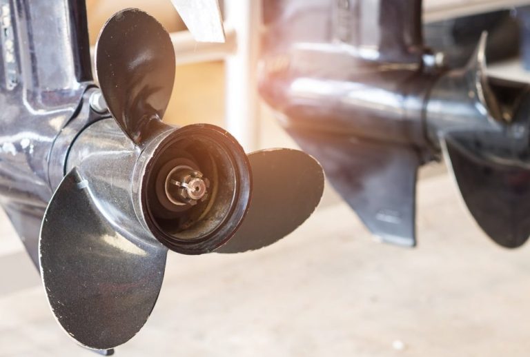 Jaki silnik elektryczny do łodzi – wady i zalety silników elektrycznych